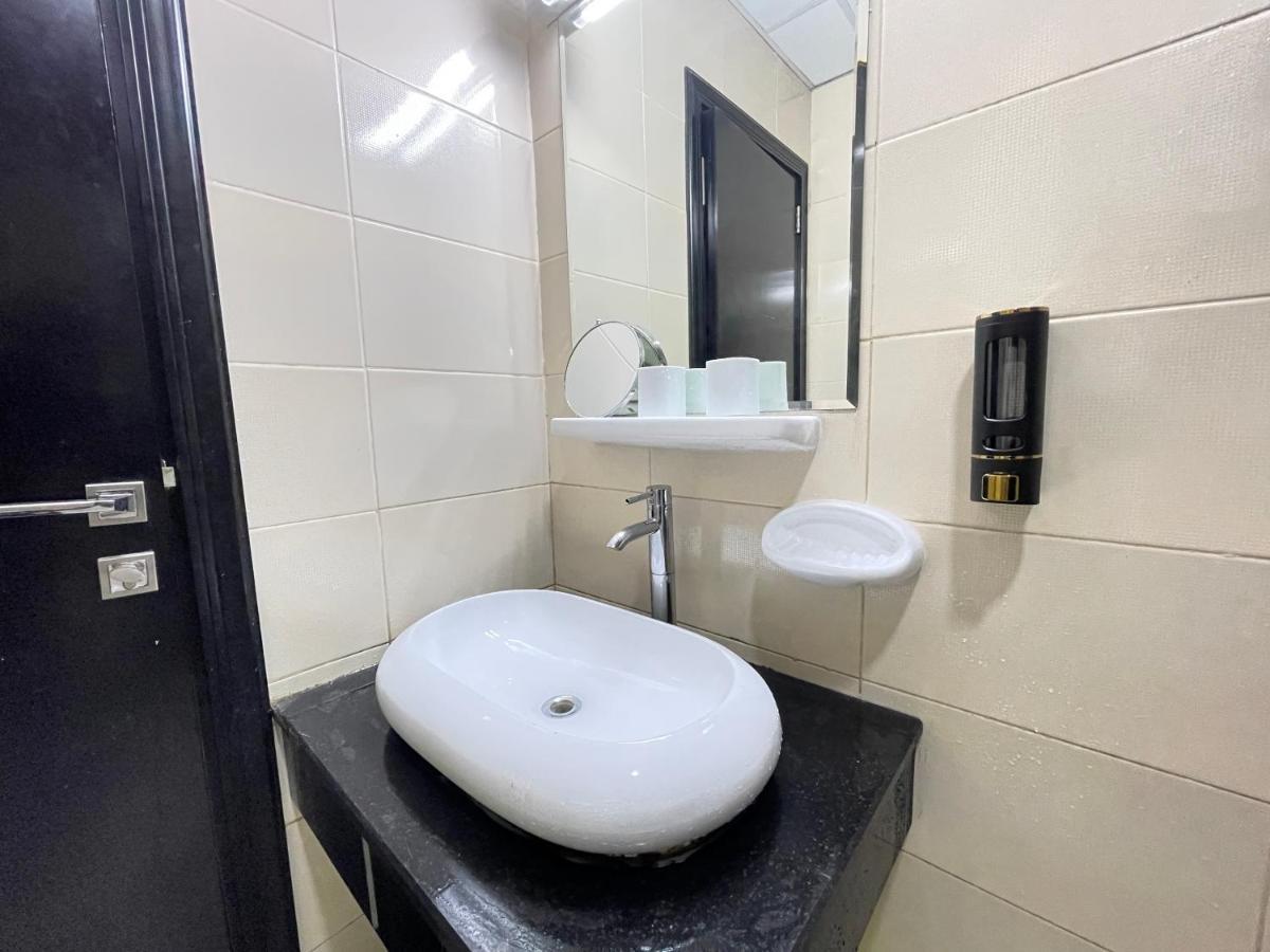 Private Gorgeous Room With Marina View With Shared Kitchen In Shared Apartment Dubaj Exteriér fotografie